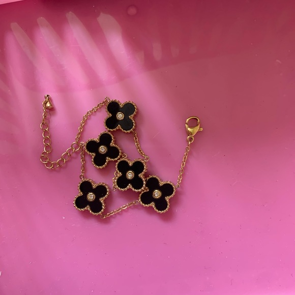 SOLD Clover Bracelet - Picture 3 of 3